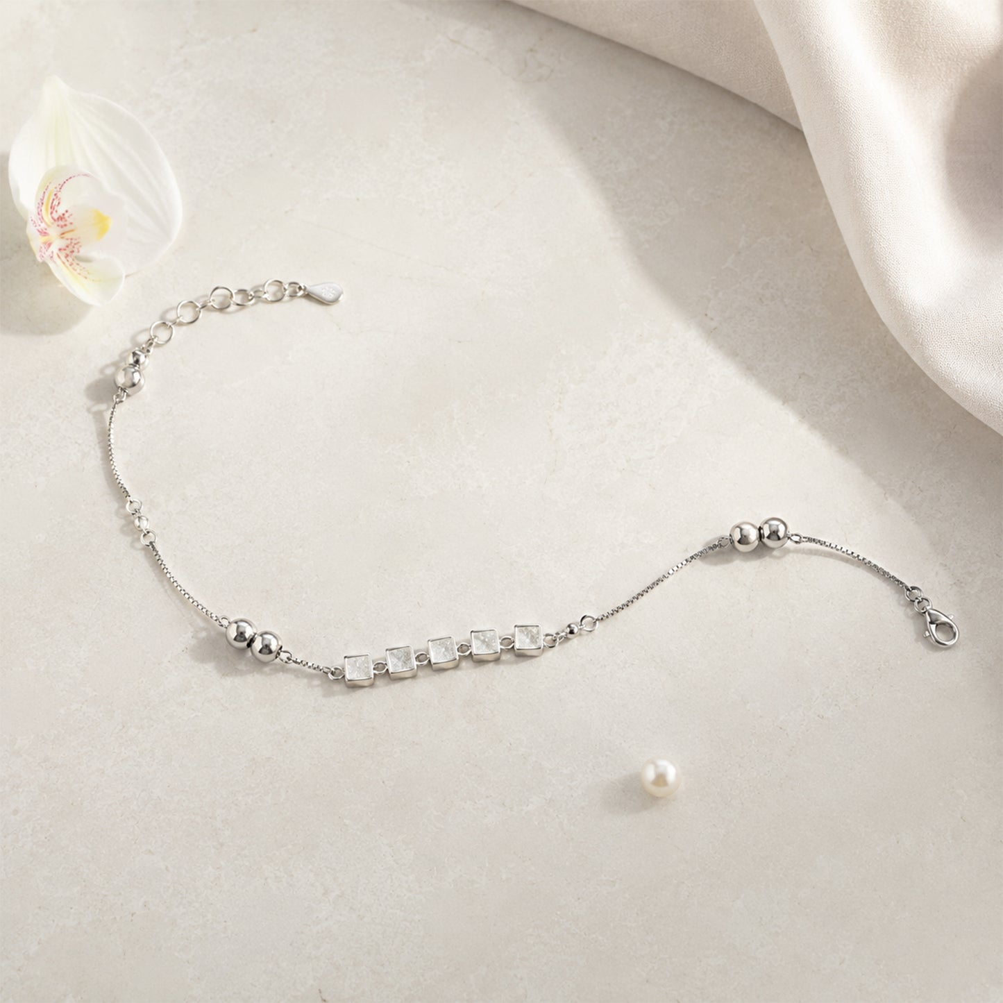 Silver geometric square bead Italian anklet