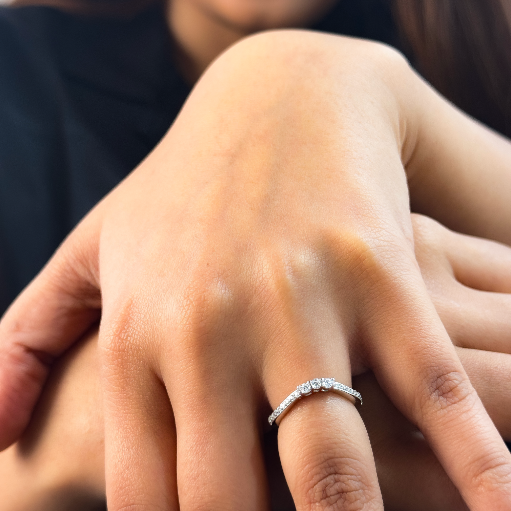 Silver Threefold Sparkle Ring