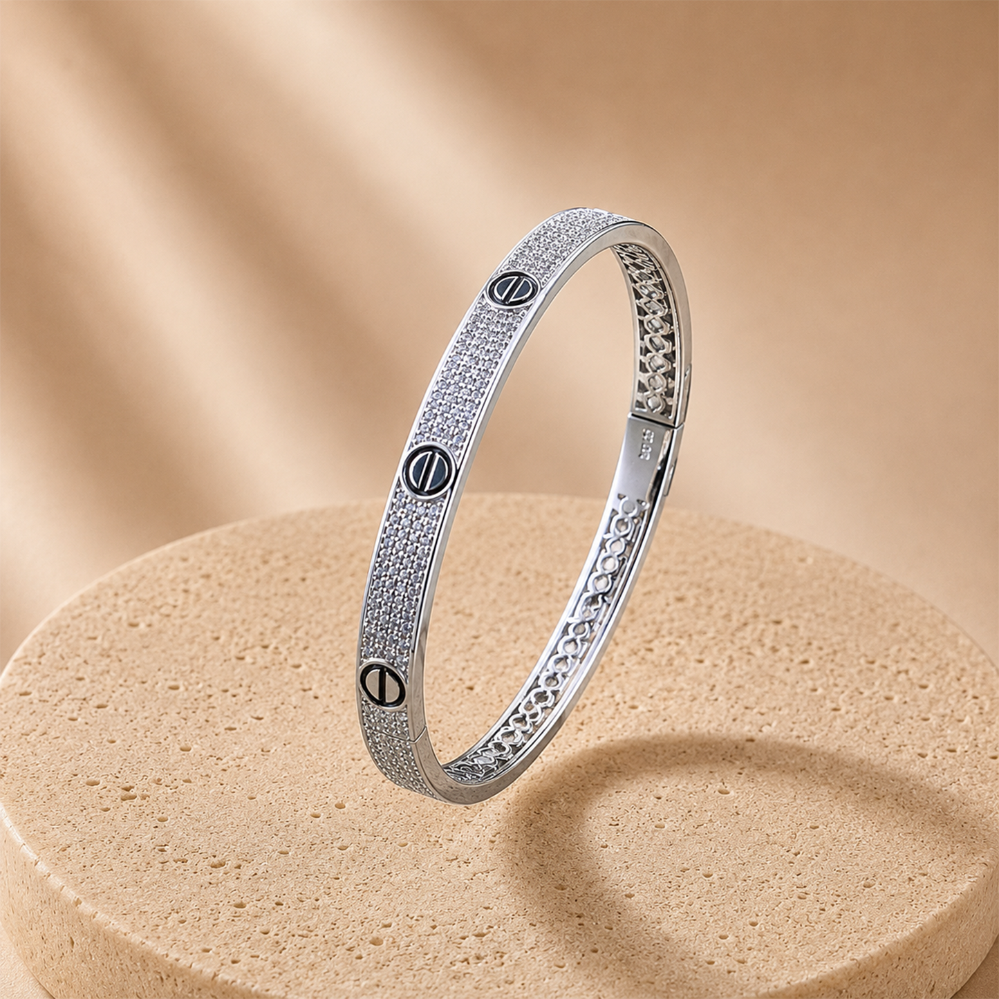 Luxe Pave Screw Kada
