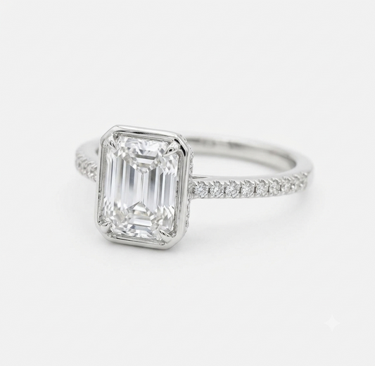 The Emerald Halo Solitaire Ring