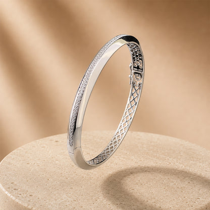Luminous Edge Kada