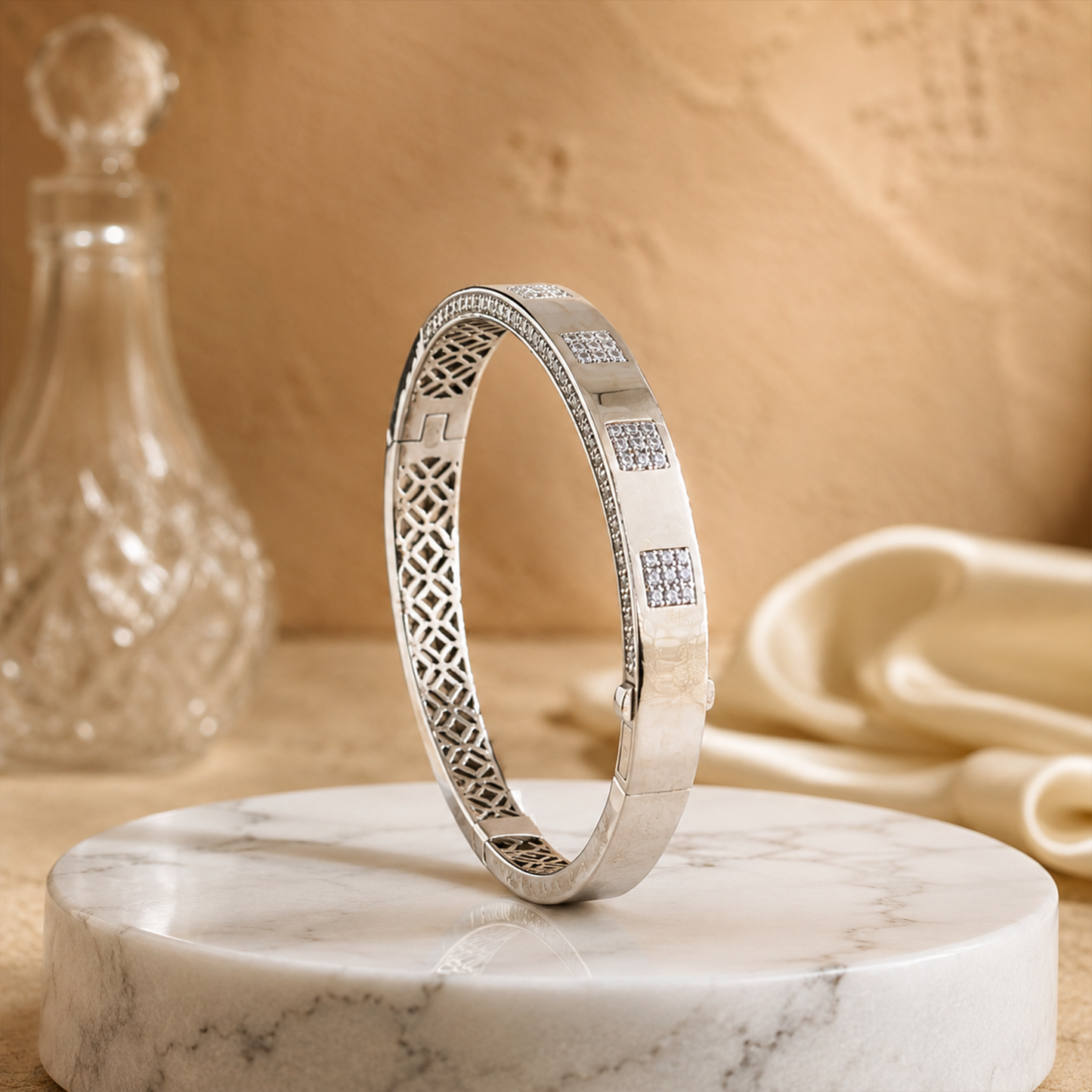 Silver Radiant Grid Kada