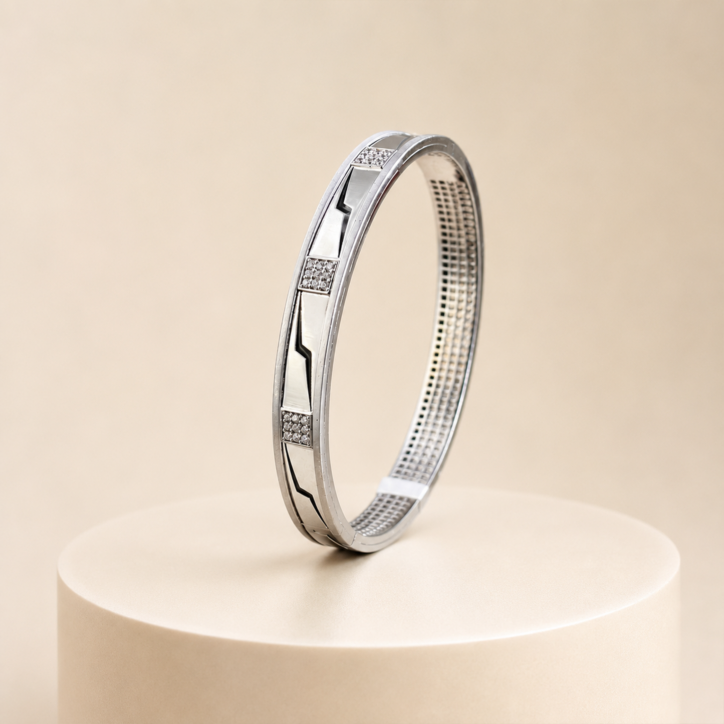 Urban Edge Silver Kada