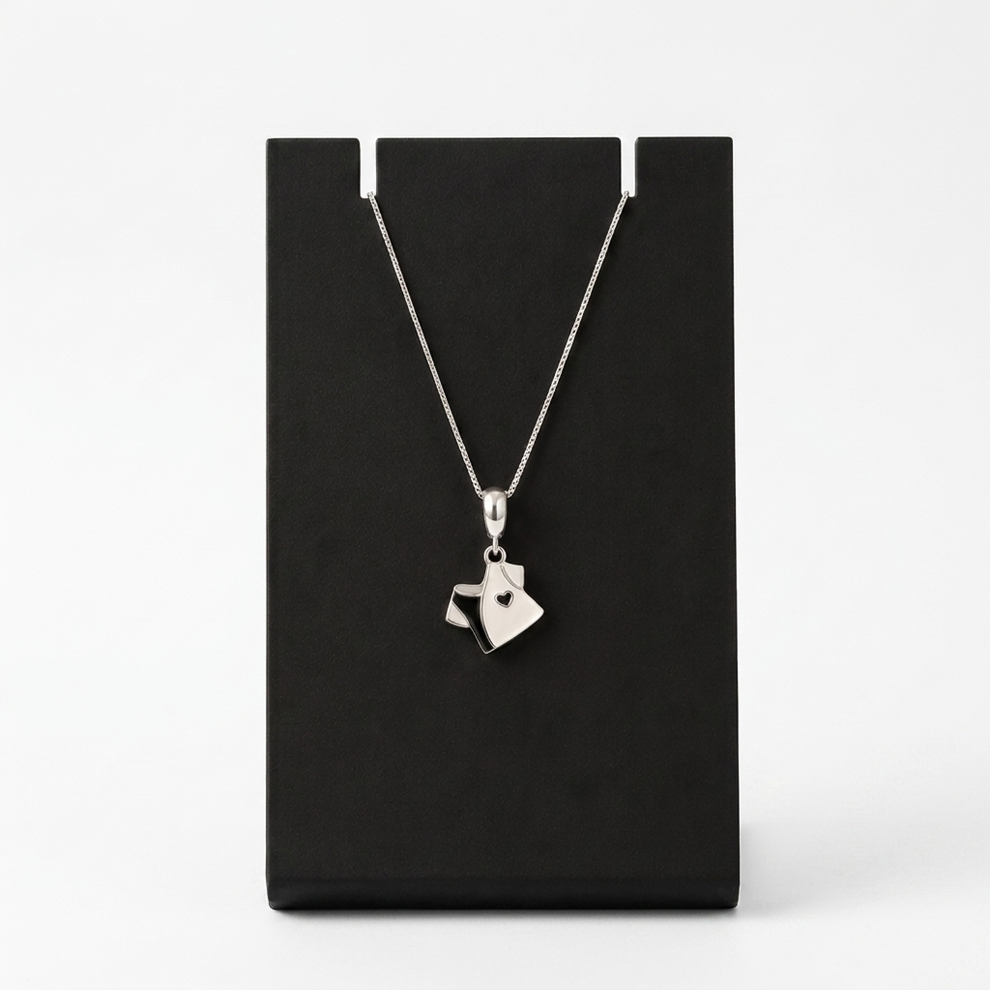 92.5 Silver Black & White Heart T-Shirt Pendant