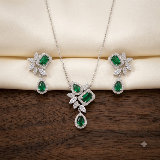 Silver Emerald Teardrop Pendant Set