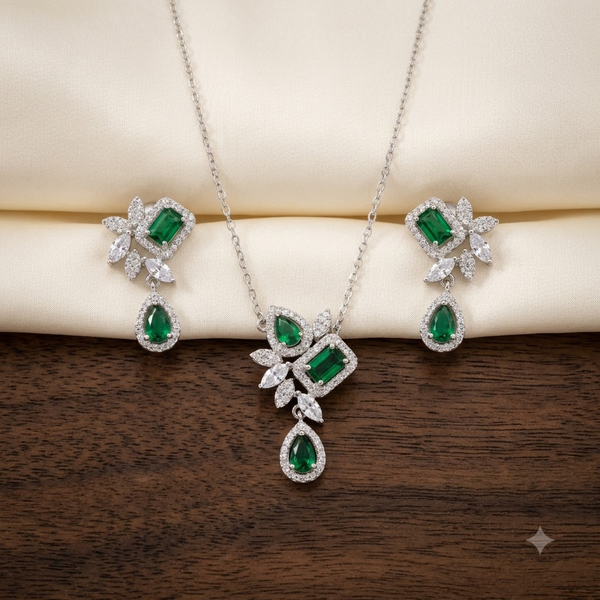 Silver Emerald Teardrop Pendant Set