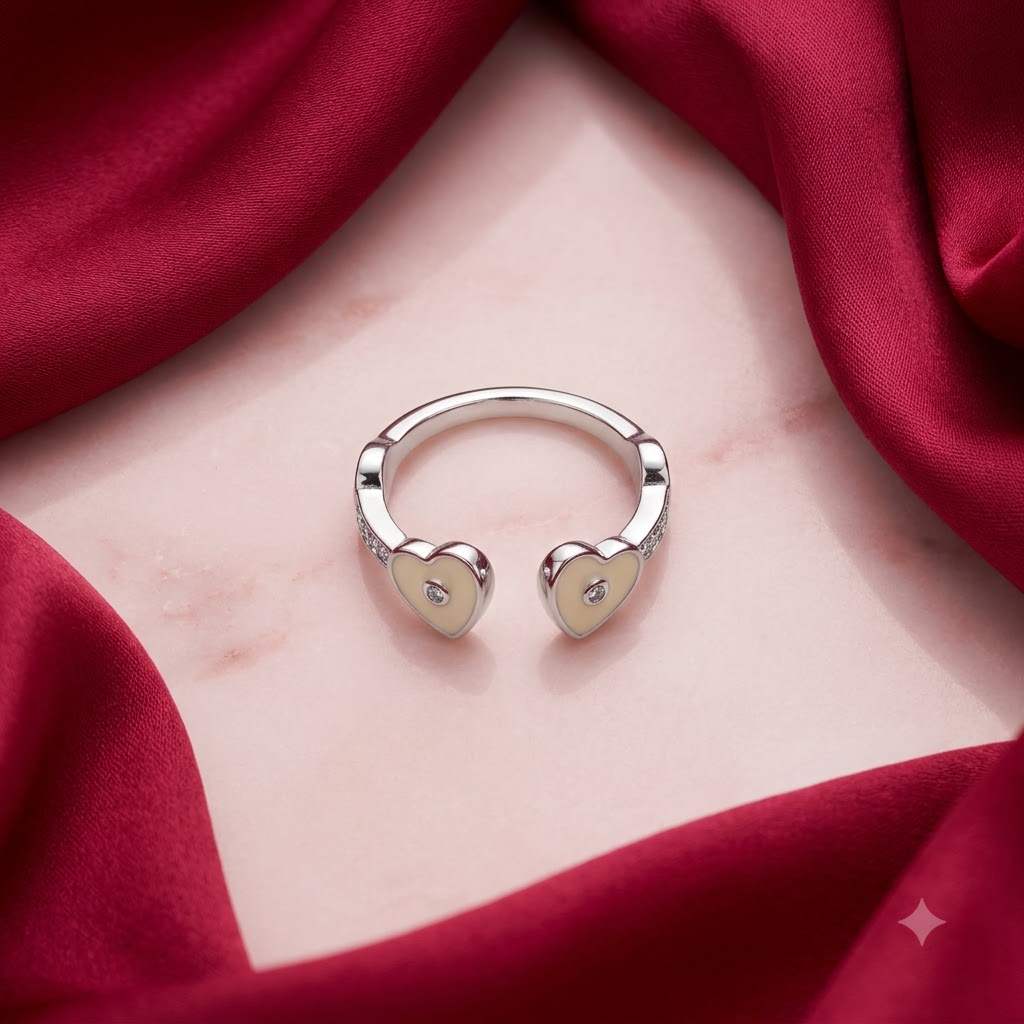 Golden Heartbeat Heart-Detail Ring