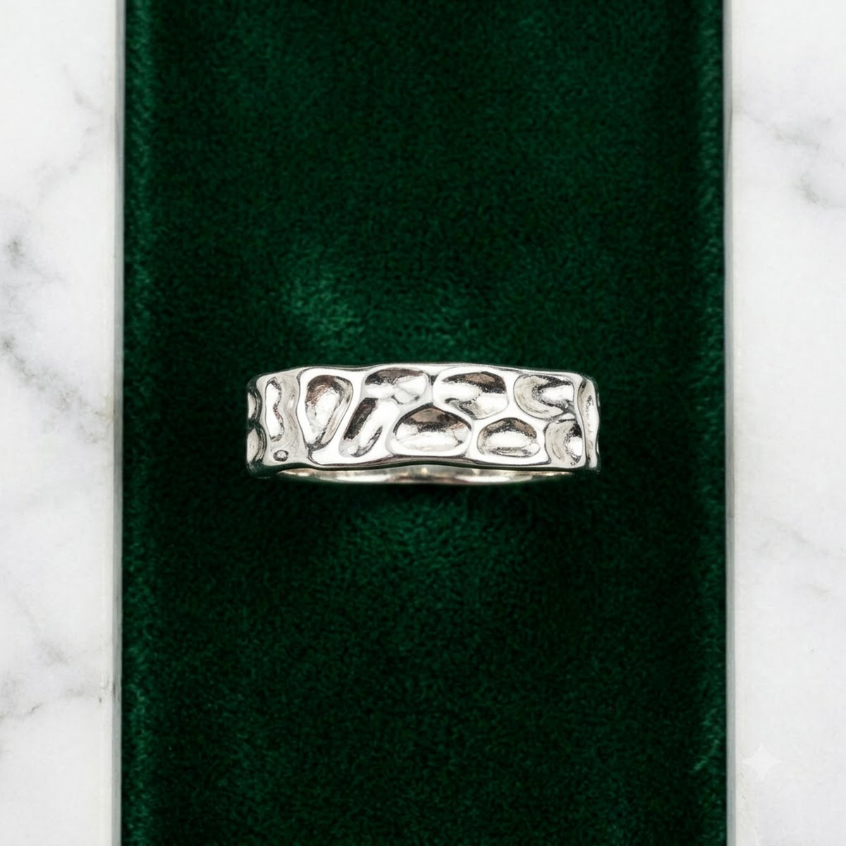 Hammered Metallic Band