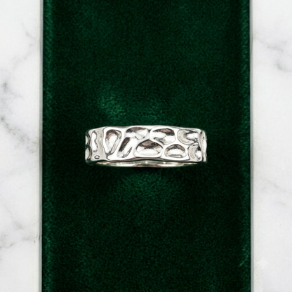 Hammered Metallic Band