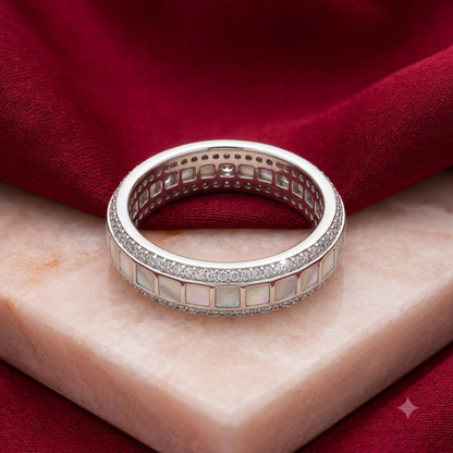 Luxe Mosaic Diamond Band Ring