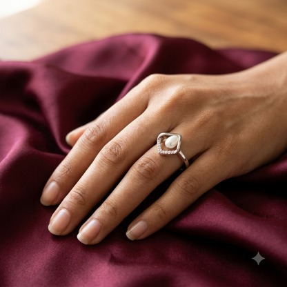 Geometric Open-Frame Pearl Ring