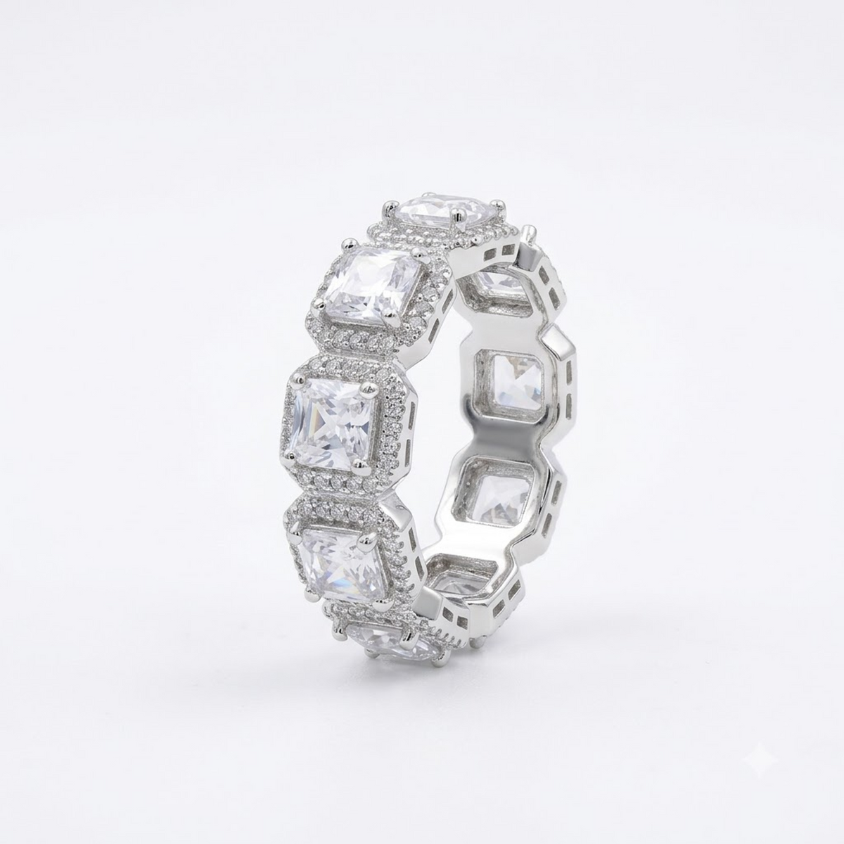 Royal Elegance Diamond Ring